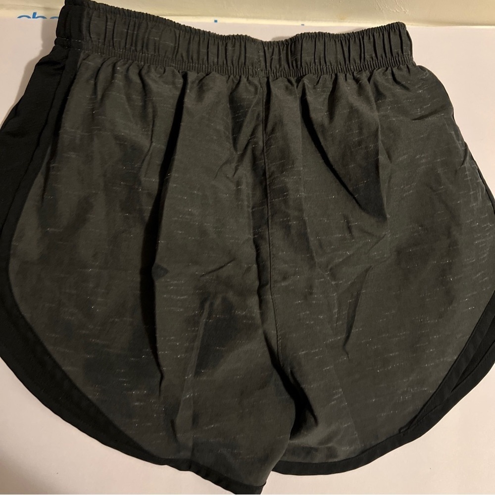 Nike Shorts Women XS Dri Fit Athletic Running Gym Light Weight Performance - Picture 6 of 7